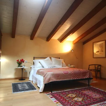 A Casa Di Maria Bed & Breakfast Grinzane Cavour