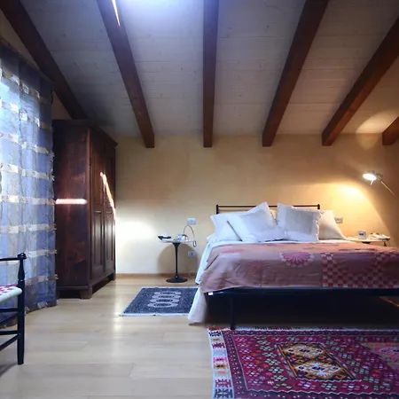 A Casa Di Maria ベッド・アンド・ブレックファスト 3*