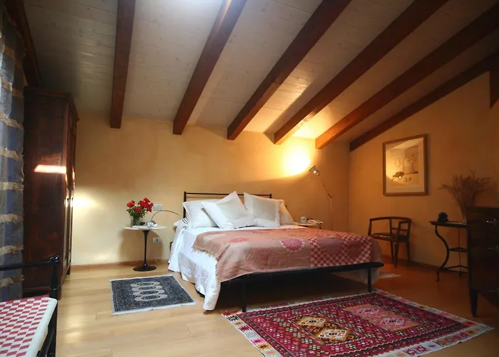 A Casa Di Maria Bed & Breakfast 3*